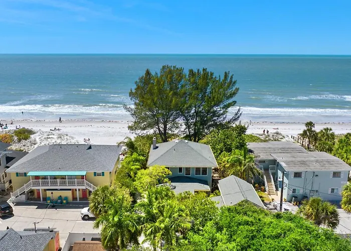 Backyard Is The Beachunique Housebeautiful Clearwater Beach